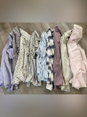 Bundle of 9 Men’s button down shirts